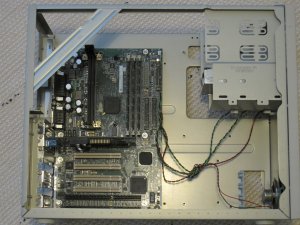 Intel AL440LX and case